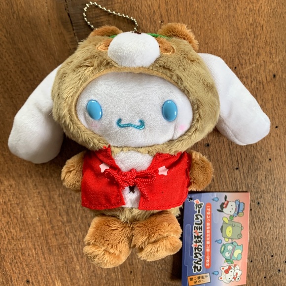 SOLD 🚫Cinnamoroll Tanooki Plush Keychain - Picture 2 of 4